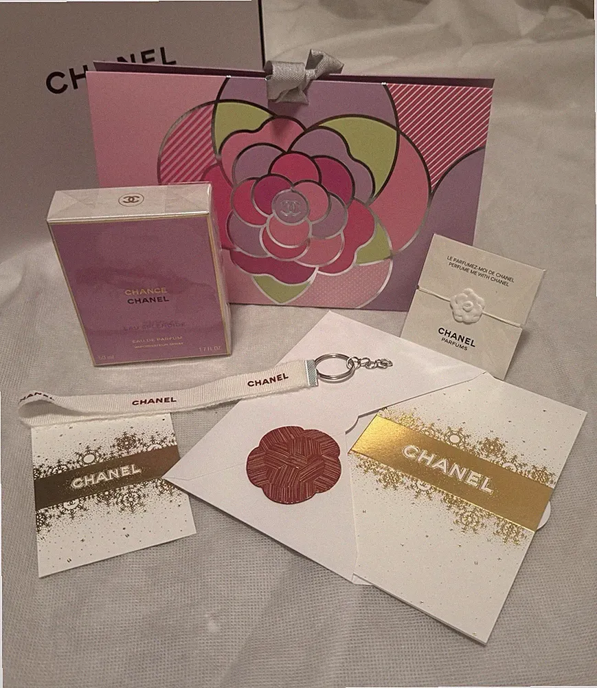 Chanel Chance Eau Splendide Perfume Gift Set 50ml + Bag & Accessories