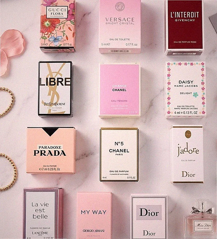 Designer Miniature Perfume Bottles Lot Gucci, Versace, Chanel, Marc Jacobs