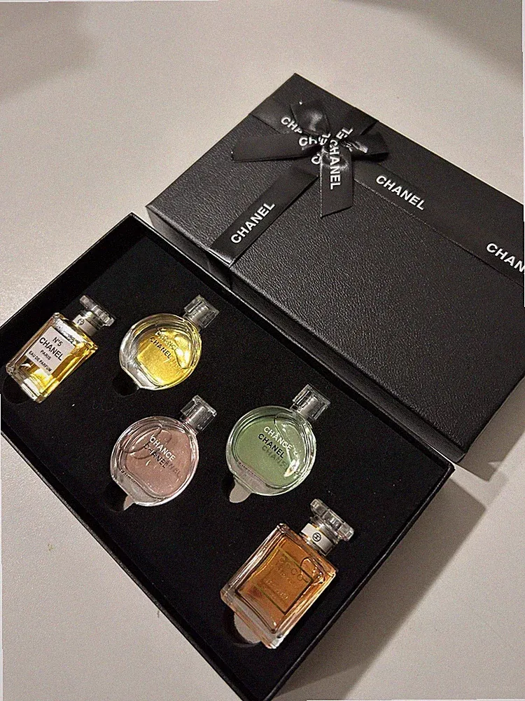 New Chanel 5 Piece Mini Fragrance Gift Set
